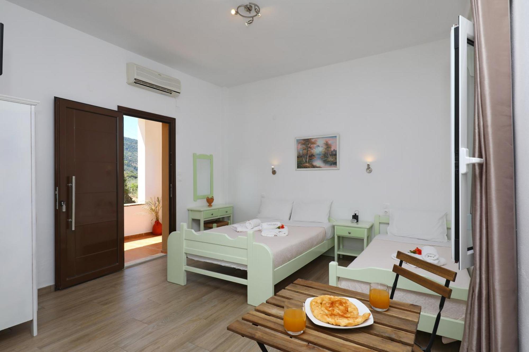 Tsoukalaria Studios Skopelos Exterior foto